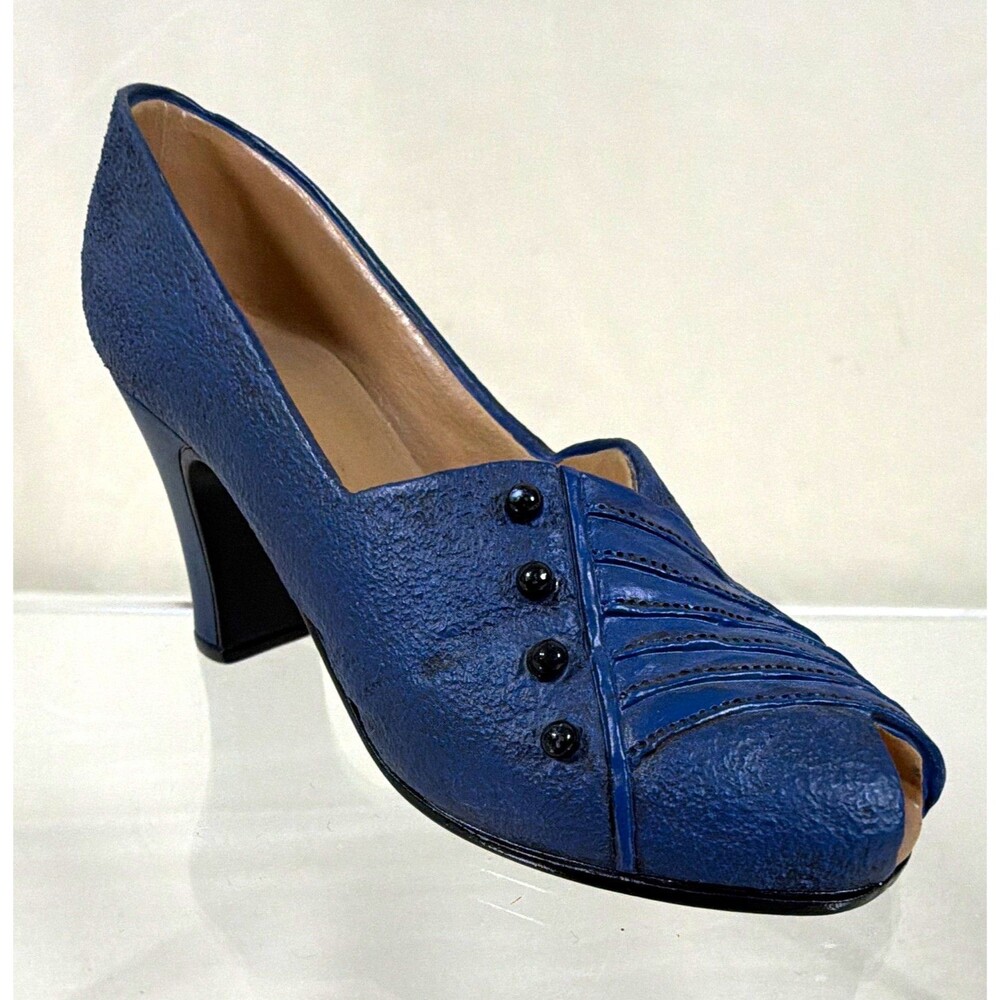Vintage Raine Just the Right Shoe Lady Like 25044 Blue Miniature 1999 Figurine